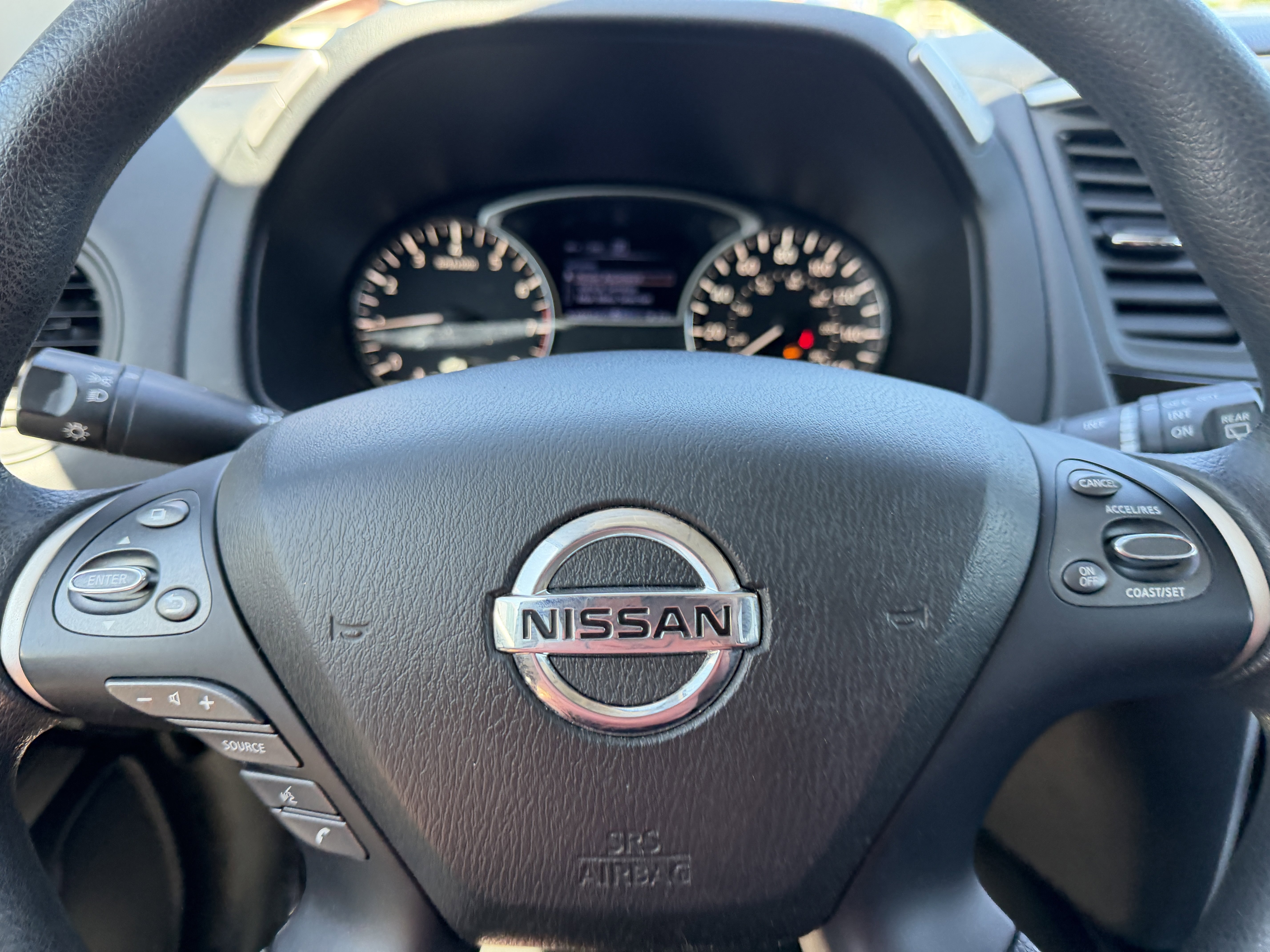 Used 2020 Nissan Pathfinder S AWD/4WD image 28
