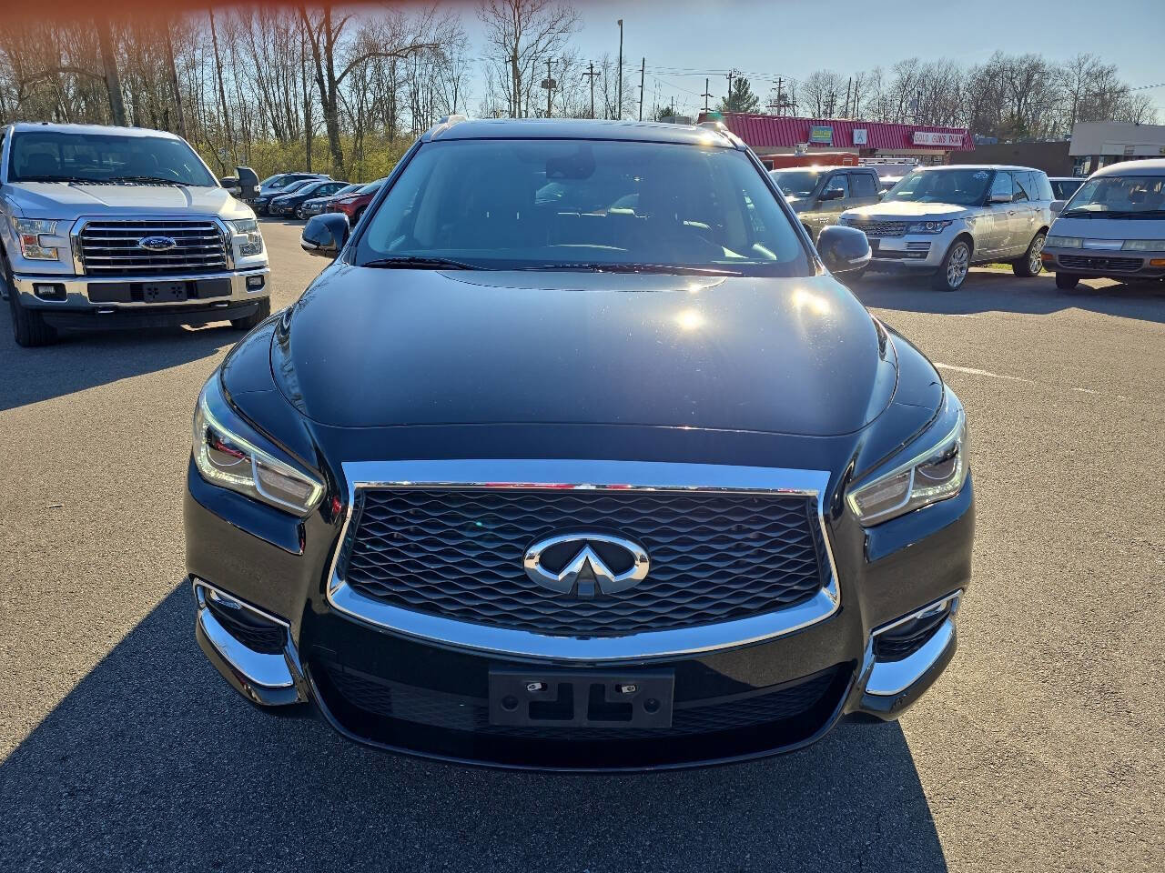 Used 2019 INFINITI QX60 Luxe w/ Essential Package image 14