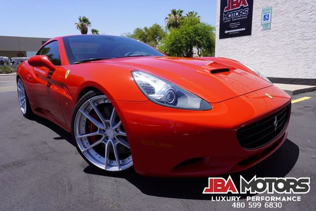 Used 2014 Ferrari California RWD image 51