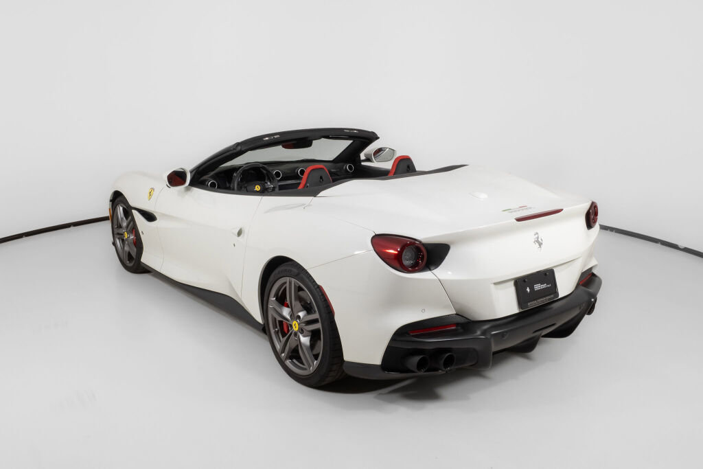 Used 2022 Ferrari Portofino M image 5