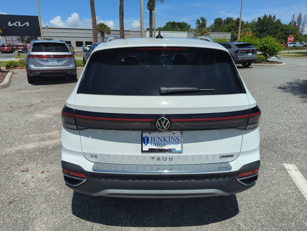 New 2026 Volkswagen Taos SE AWD/4WD image 7