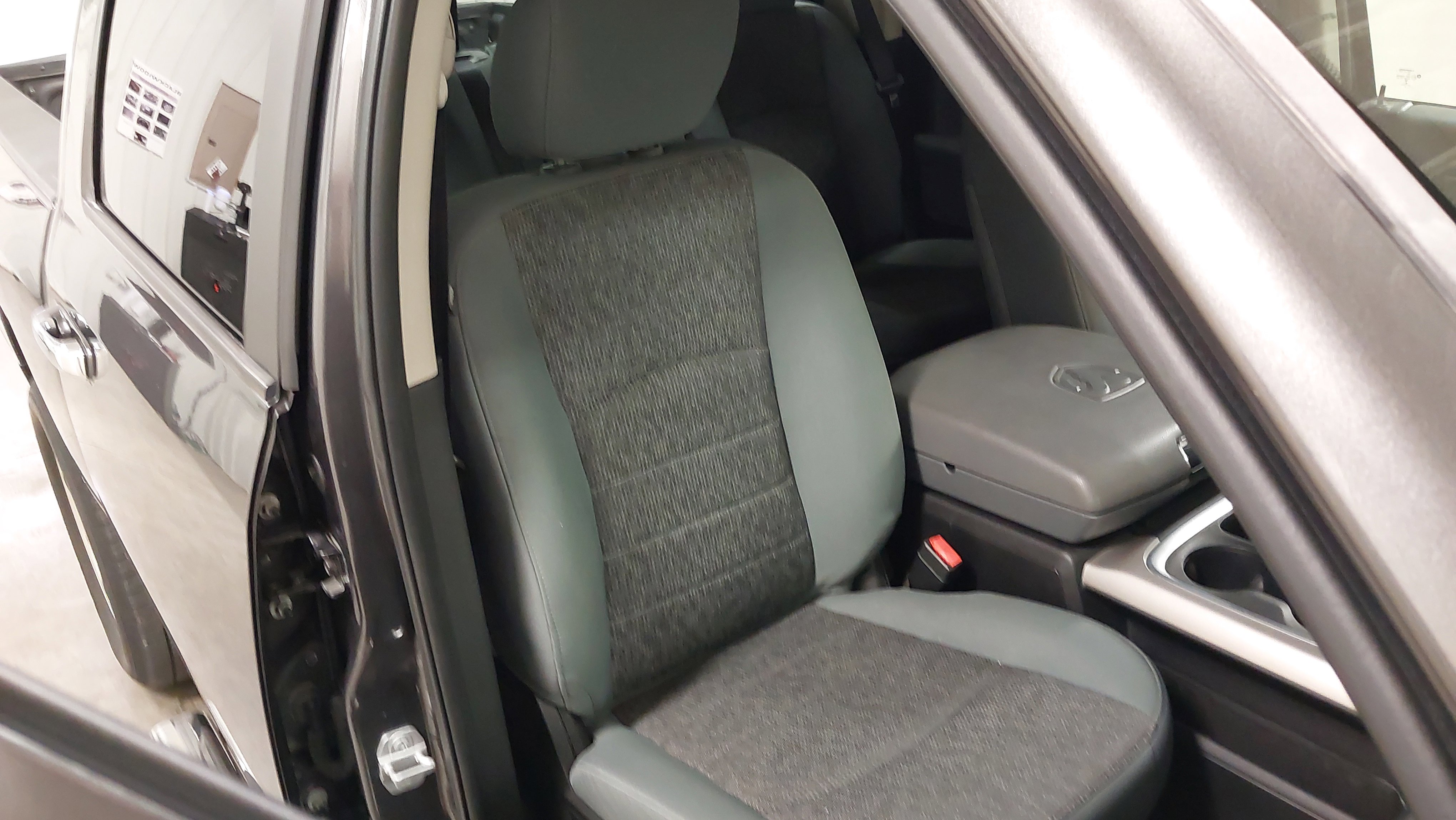 Used 2016 RAM 1500 Big Horn image 28