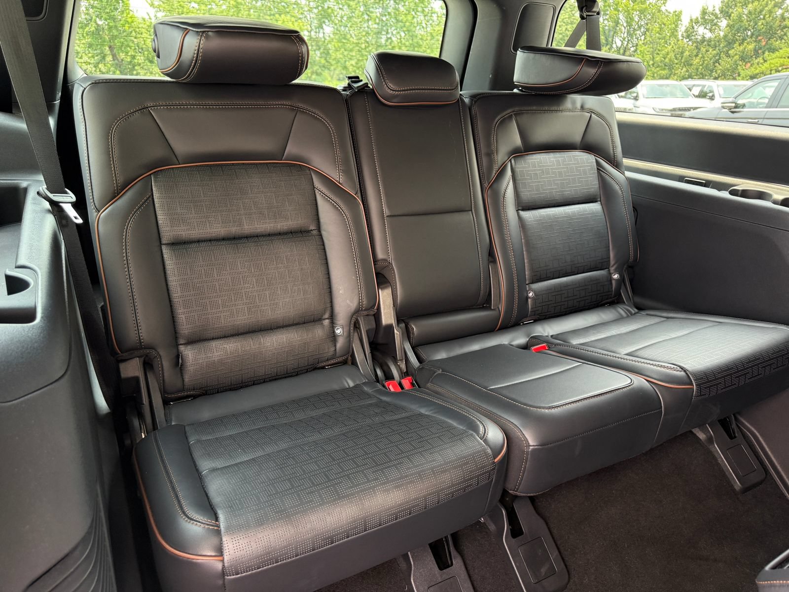 Certified 2025 Lincoln Navigator L Black Label AWD/4WD image 23