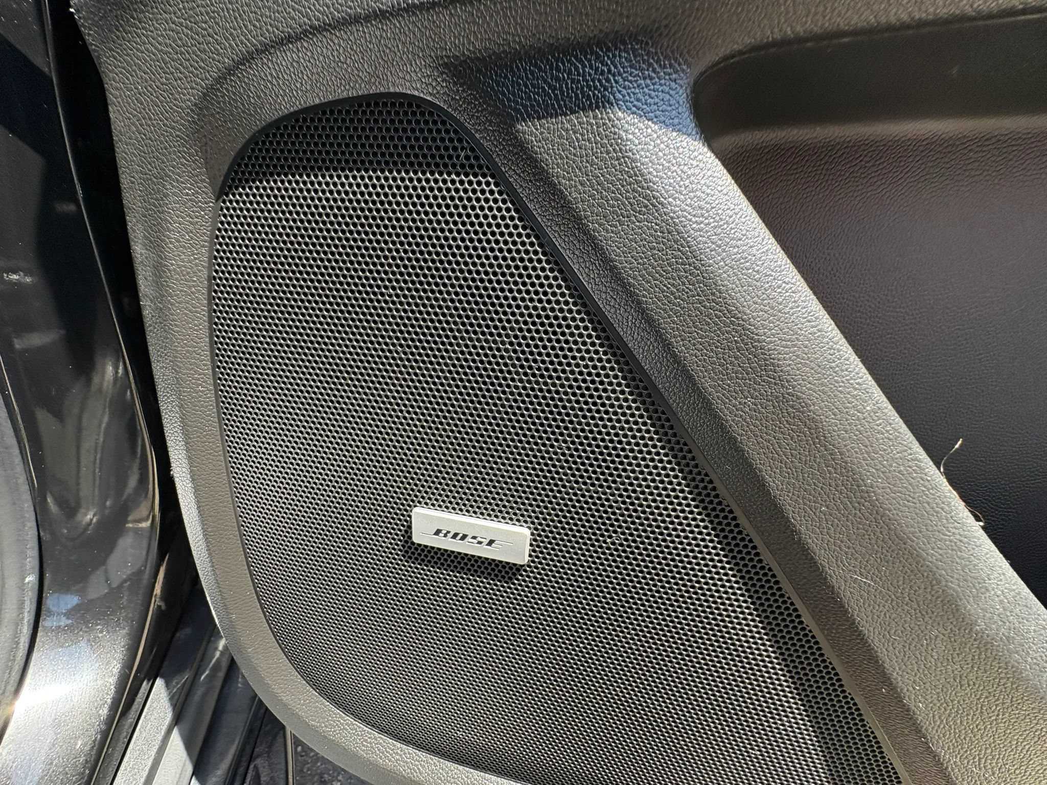 Used 2022 Chevrolet Traverse RS w/ LPO, 'HIT The Road' Package FWD image 14