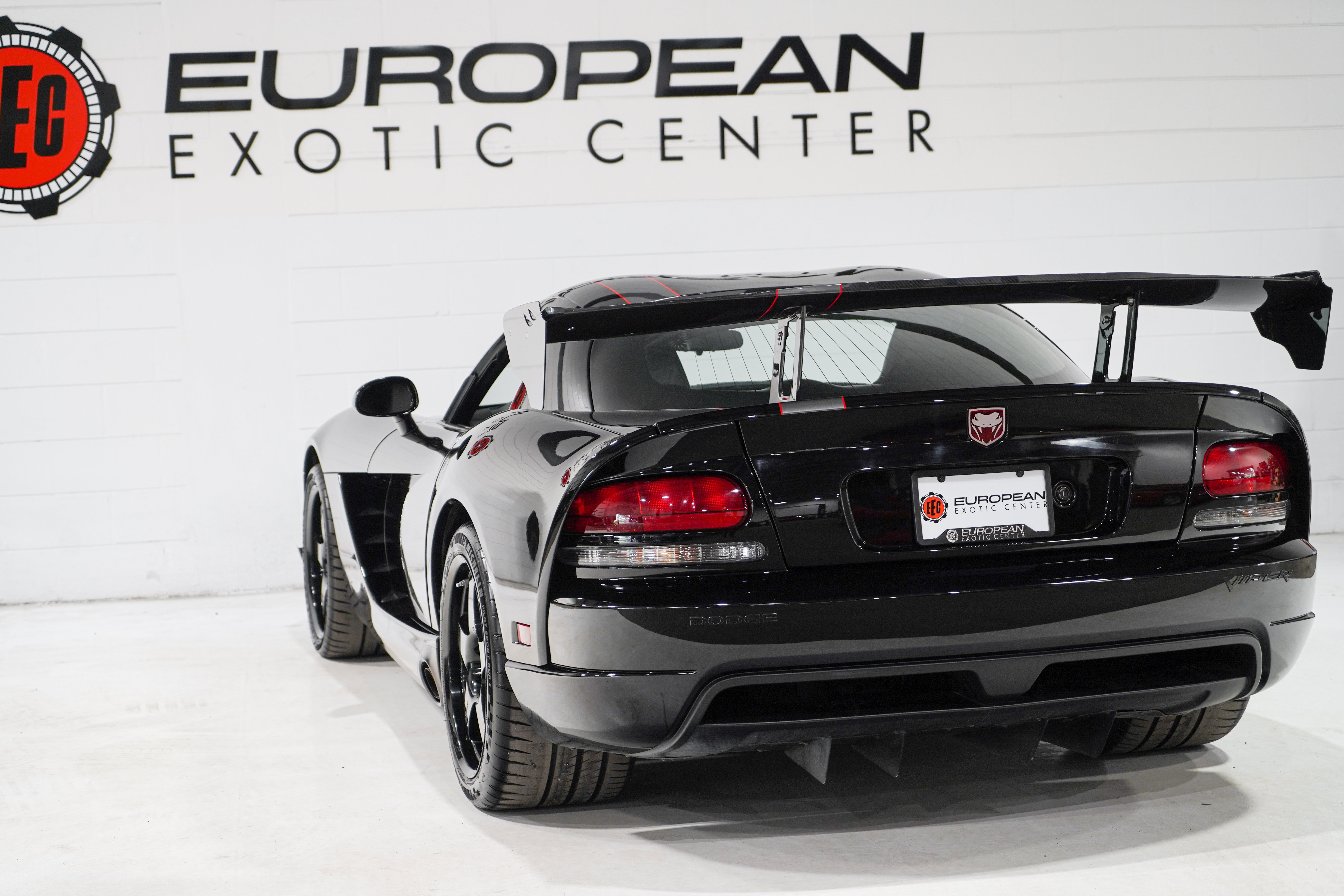 Used 2010 Dodge Viper ACR RWD image 36