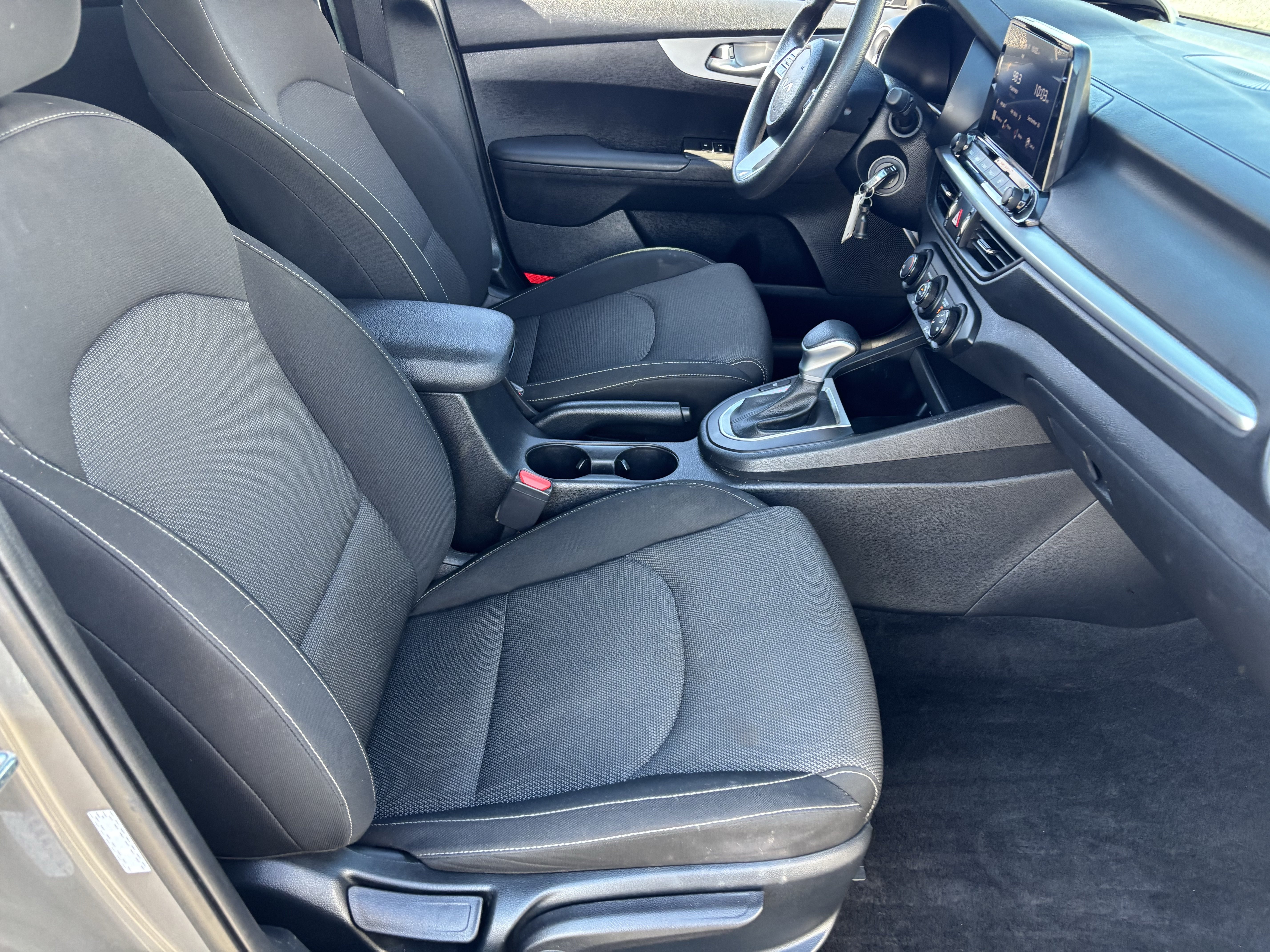 Certified 2024 Kia Forte LXS FWD image 9
