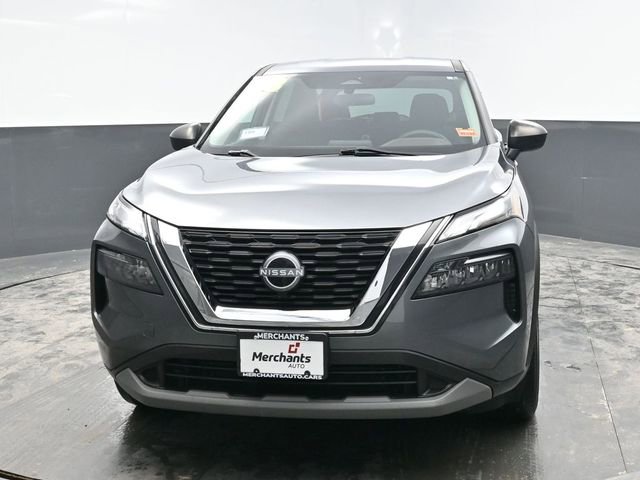 Used 2023 Nissan Rogue S image 2