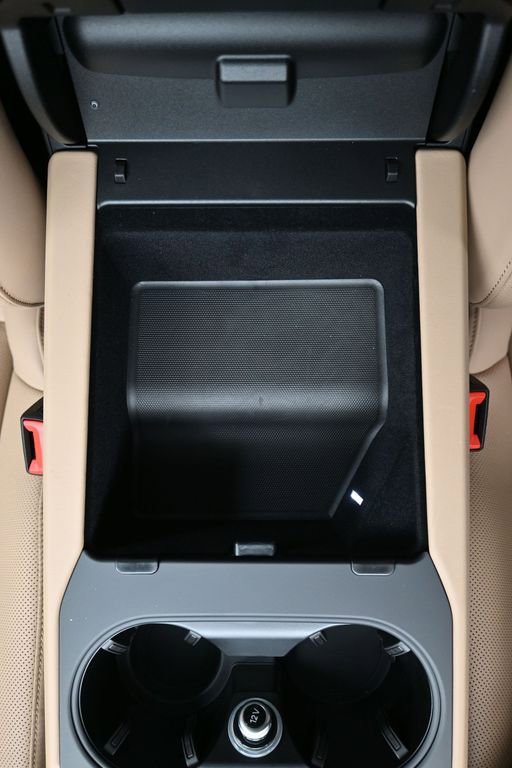 Certified 2026 Porsche Cayenne Coupe image 25
