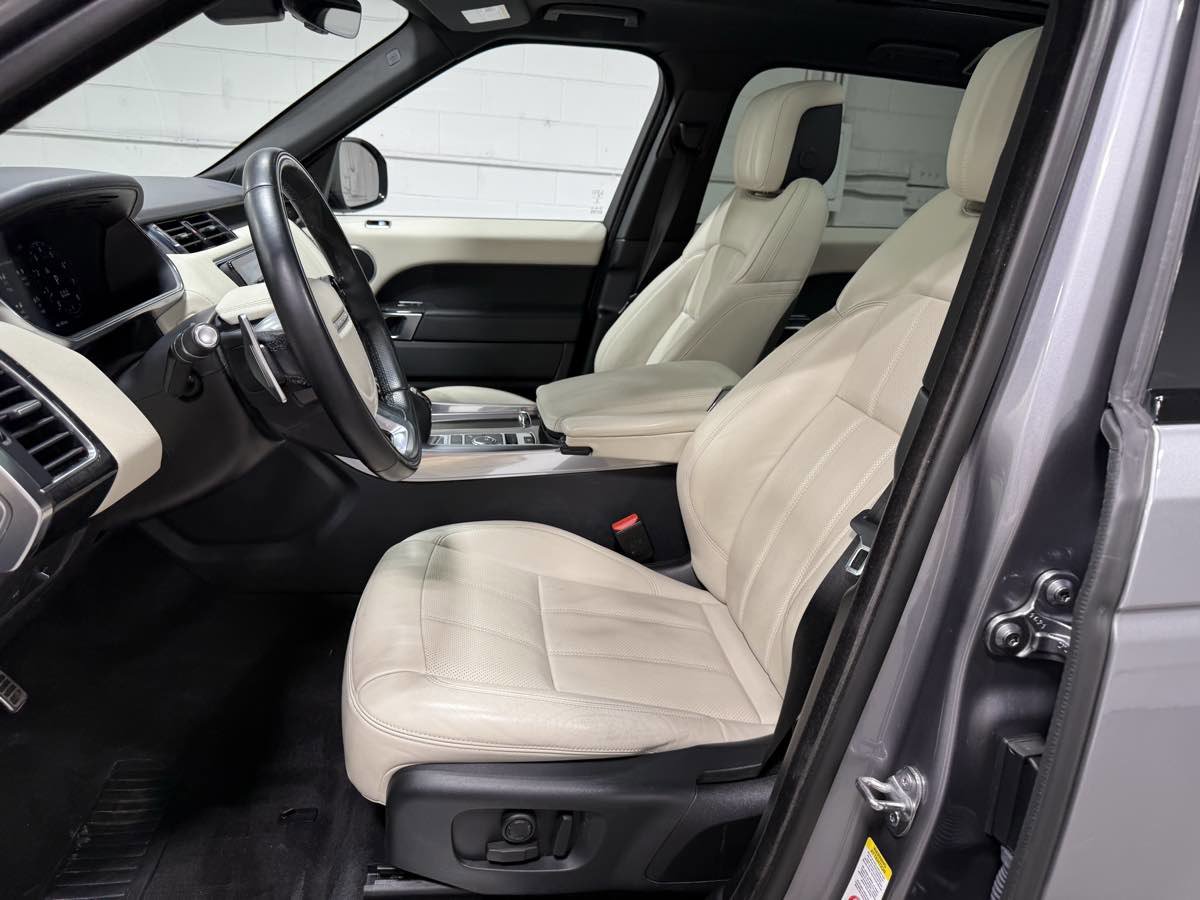 Used 2022 Land Rover Range Rover Sport HSE Silver Edition image 15