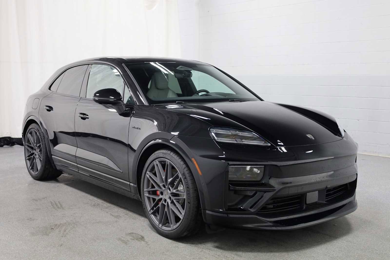 New 2025 Porsche Macan Turbo Electric image 13