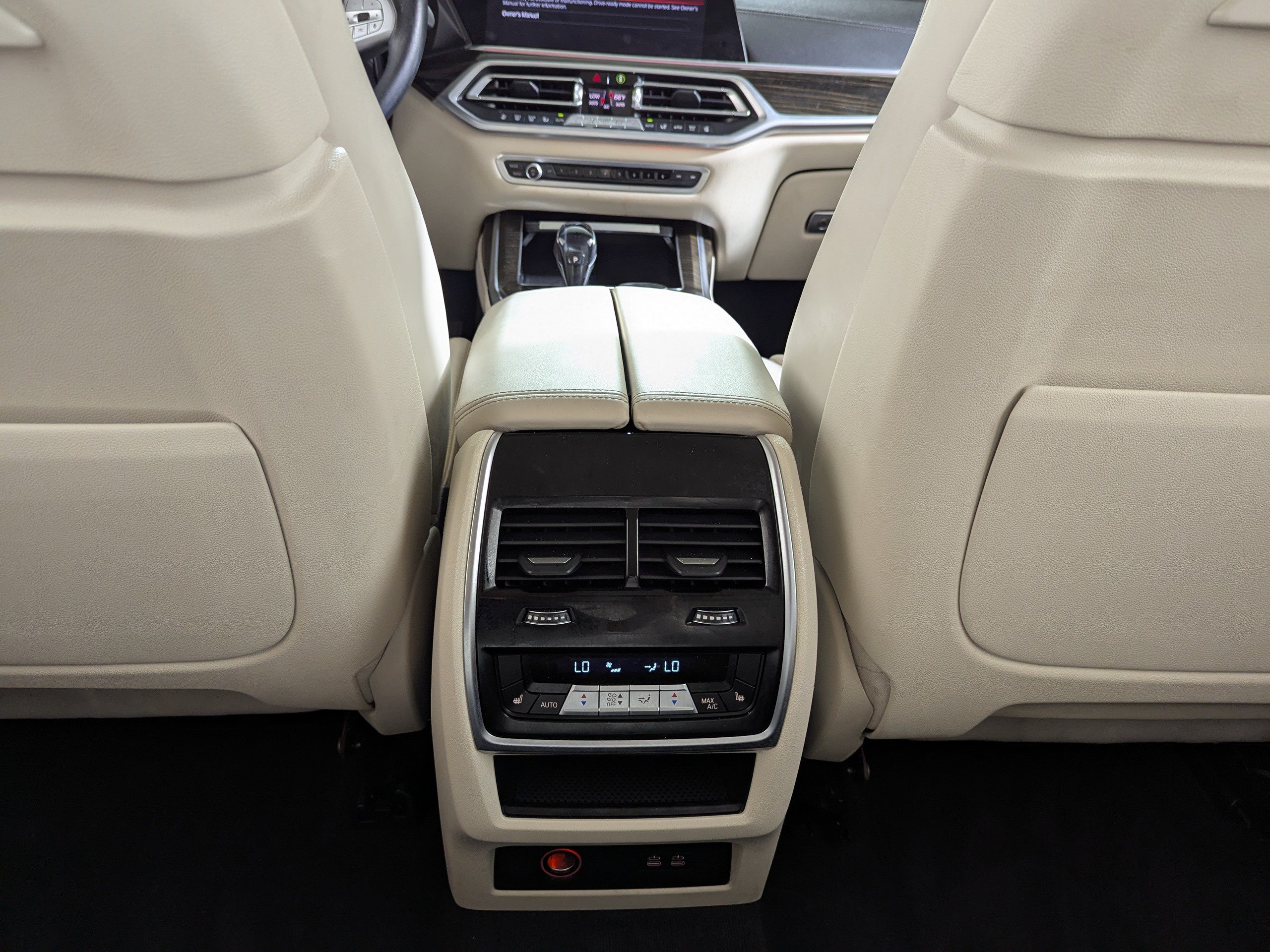 Used 2020 BMW X7 xDrive40i w/ Premium Package AWD/4WD image 14