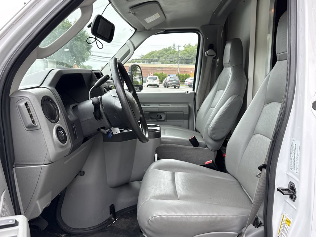 Used 2019 Ford E-350 and Econoline 350 Super Duty w/ Power Windows & Locks Group RWD image 9