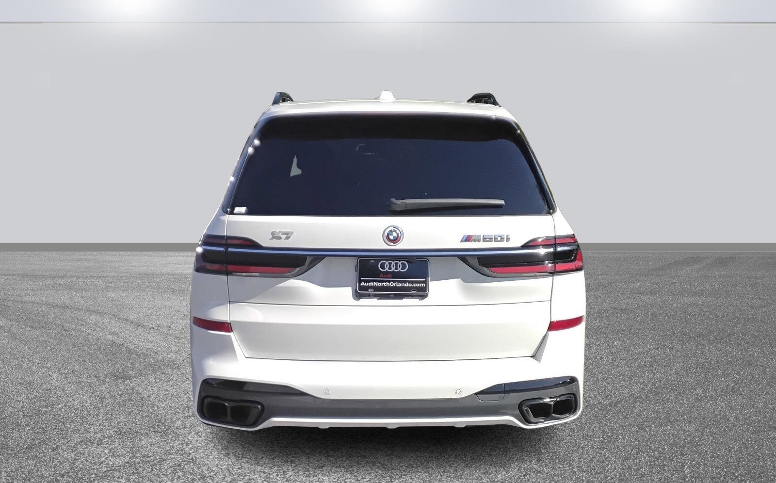 Used 2023 BMW X7 M60i w/ Executive Package image 5