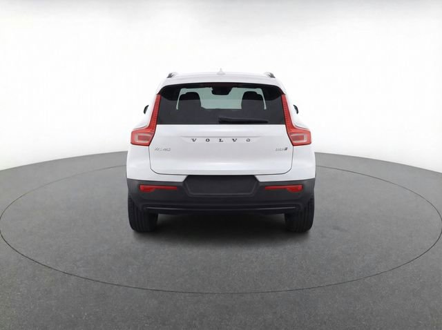 New 2026 Volvo XC40 B5 Plus w/ Protection Package Premier image 38