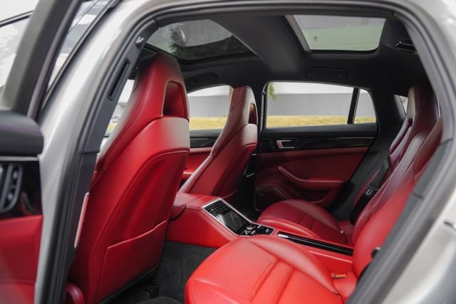 Used 2021 Porsche Panamera 4S w/ Premium Package AWD/4WD image 31