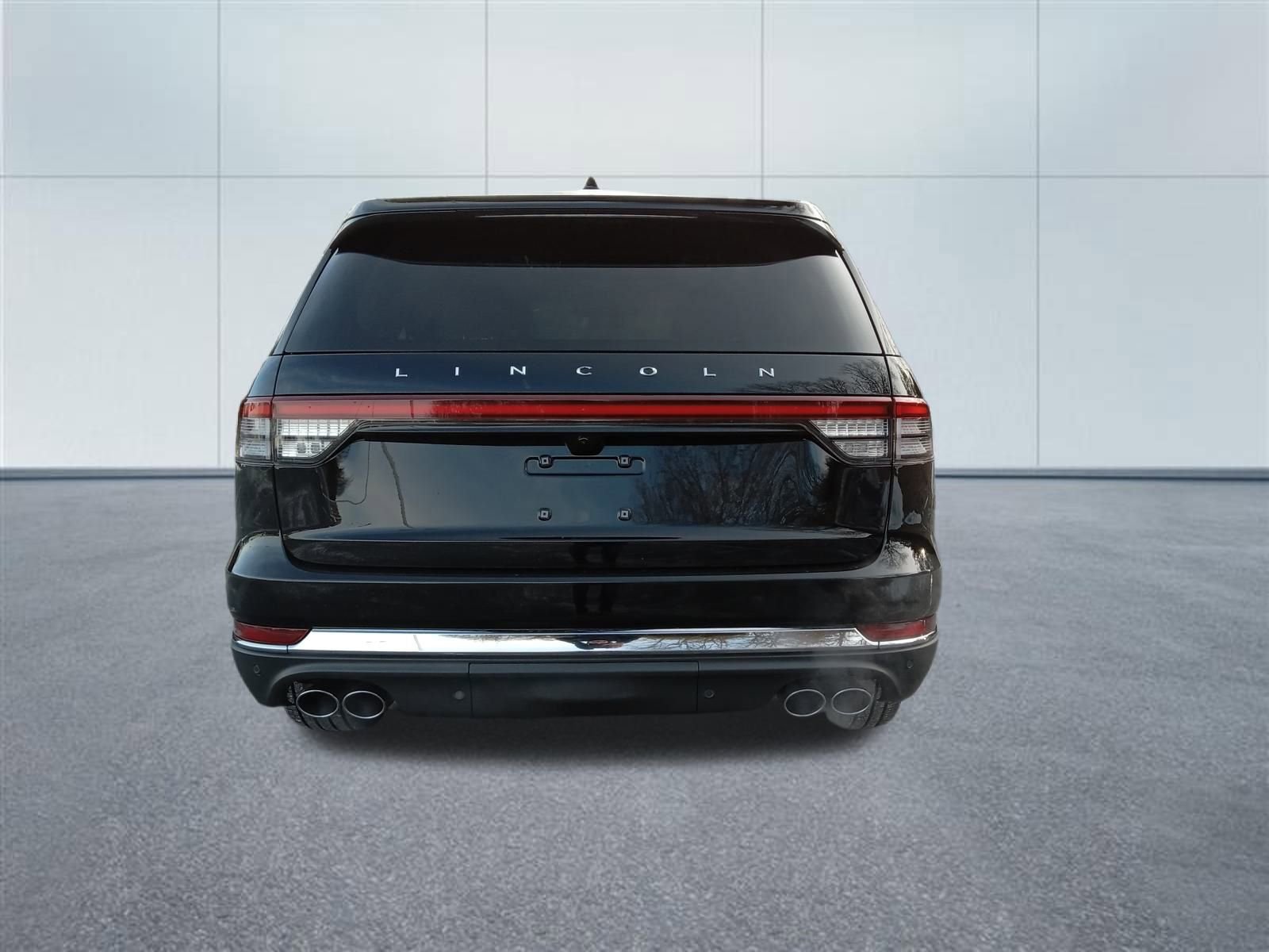 Used 2025 Lincoln Aviator Reserve image 4