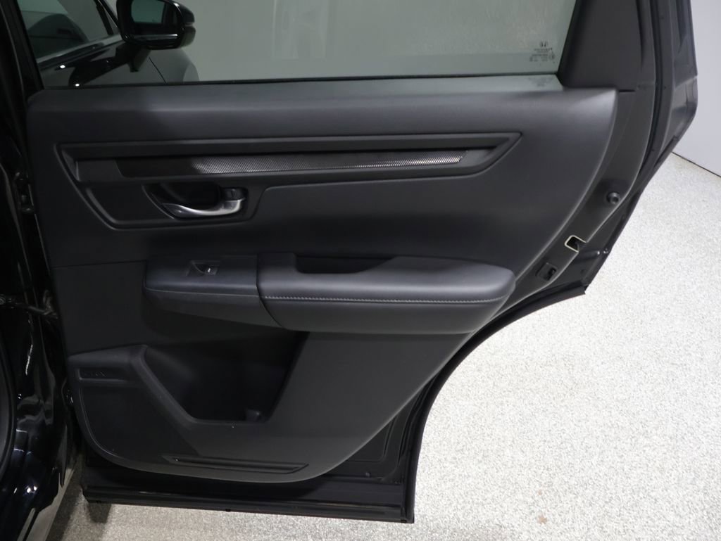 Used 2025 Honda CR-V LX image 21