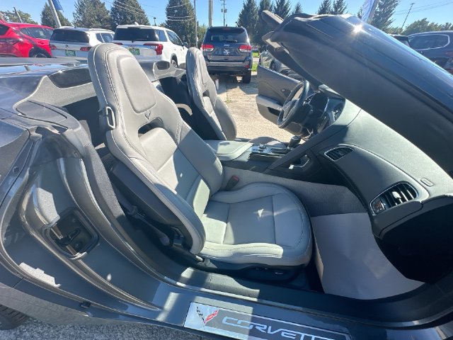 Used 2015 Chevrolet Corvette Stingray Convertible w/ 2LT Preferred Equipment Group RWD image 32