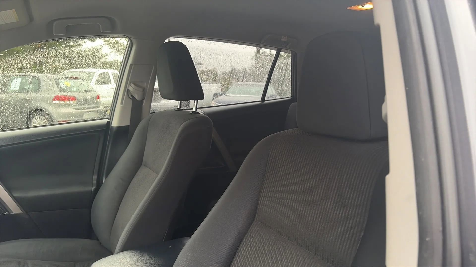 Used 2015 Toyota RAV4 LE image 35