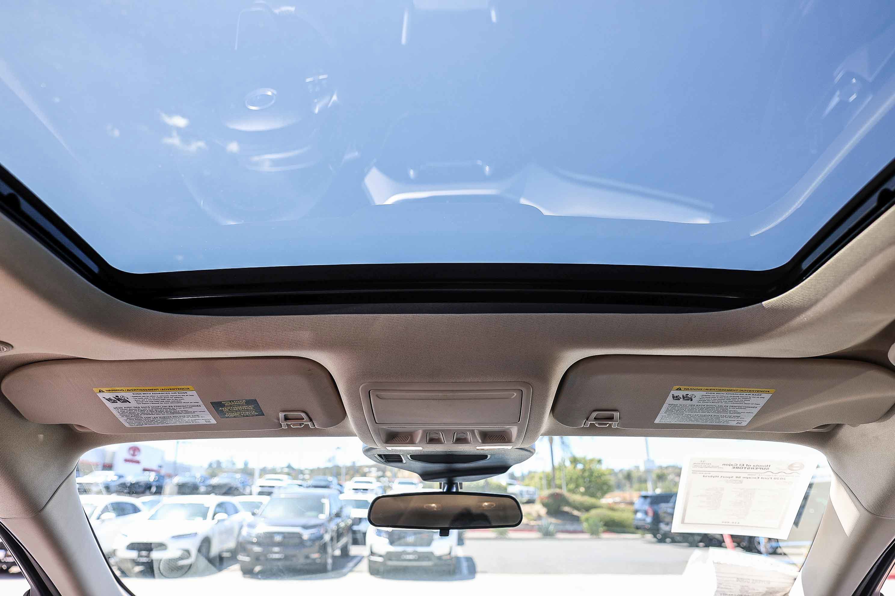 Used 2020 Ford Escape SE Sport image 8