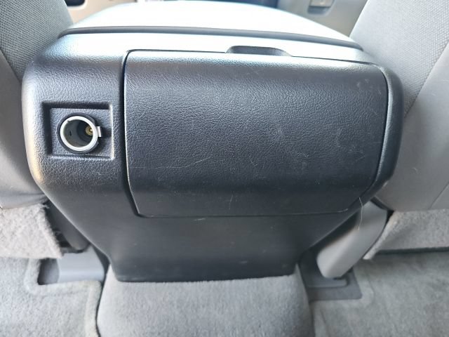 Used 2010 Toyota Tundra 4x4 Double Cab image 12