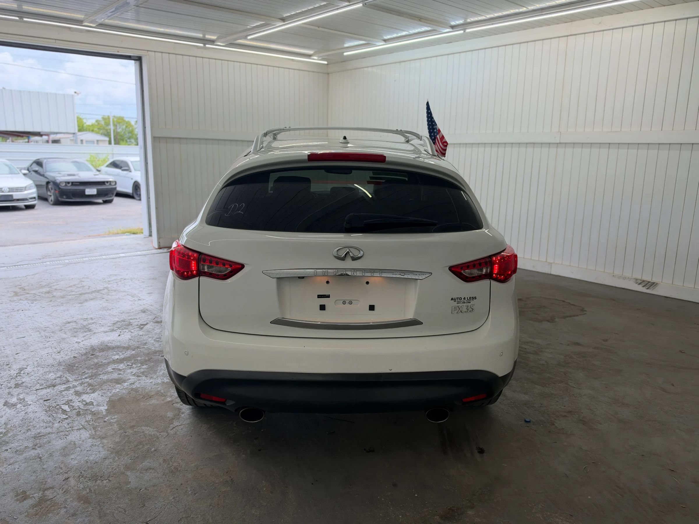 Used 2012 INFINITI FX35 2WD w/ Premium Pkg image 6