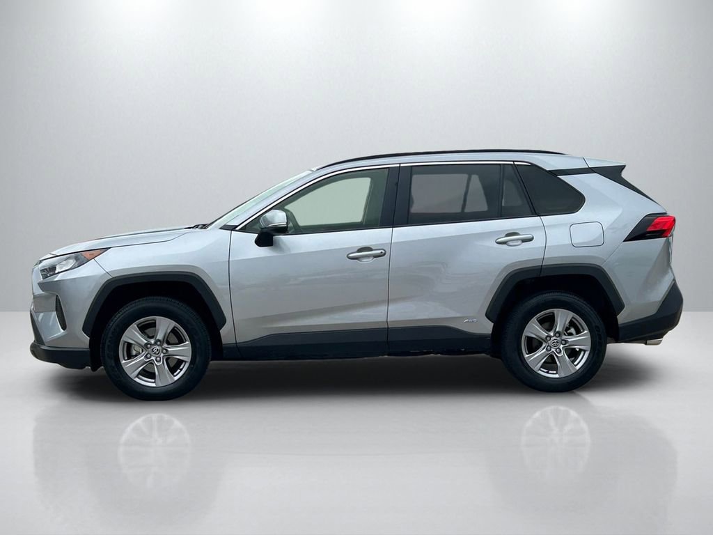 Certified 2022 Toyota RAV4 LE AWD/4WD image 8