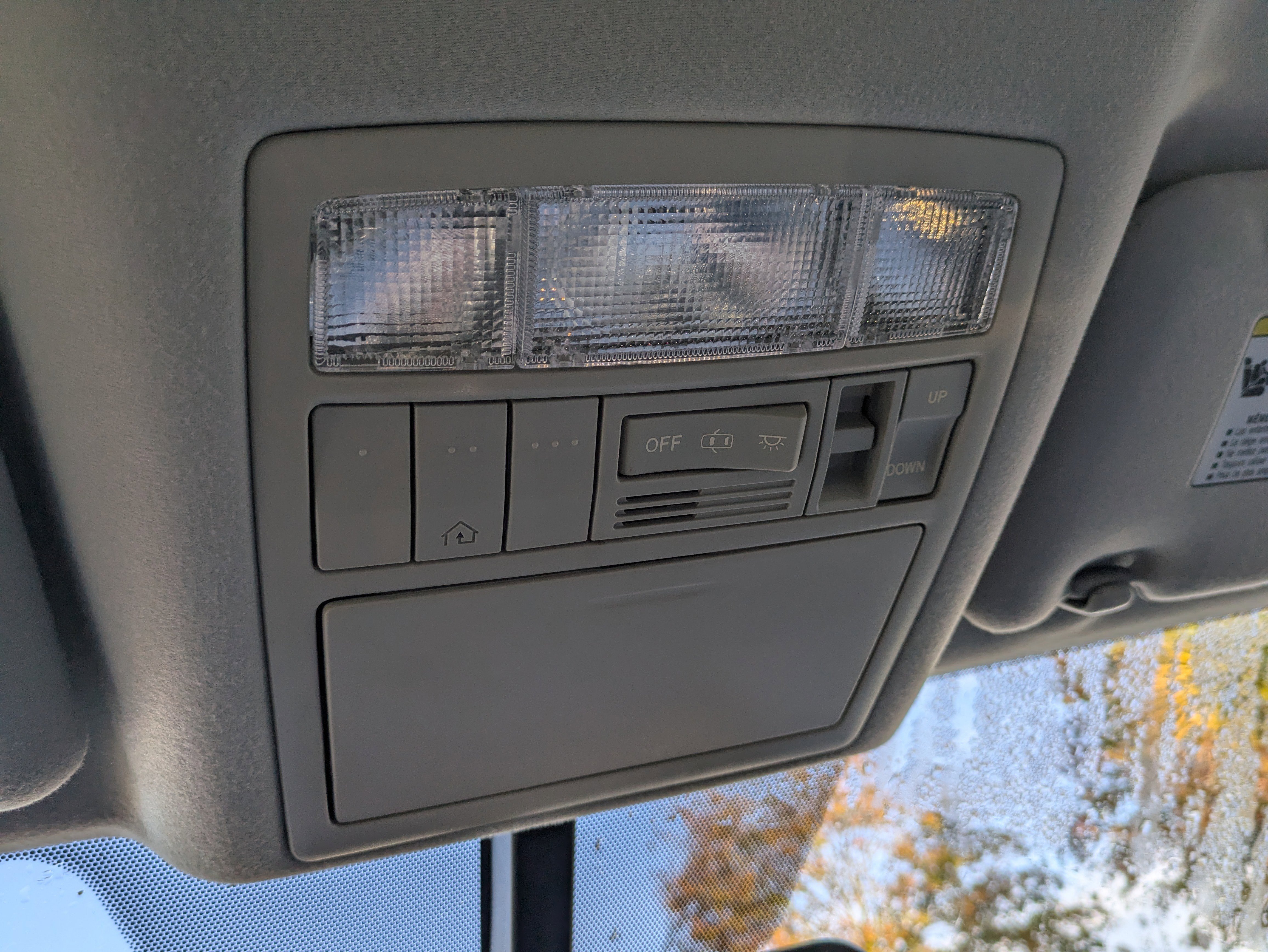 Used 2013 Toyota Venza XLE image 28