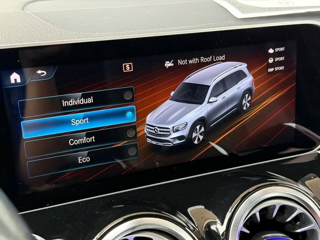 Certified 2021 Mercedes-Benz GLB 250 w/ Premium Package image 5