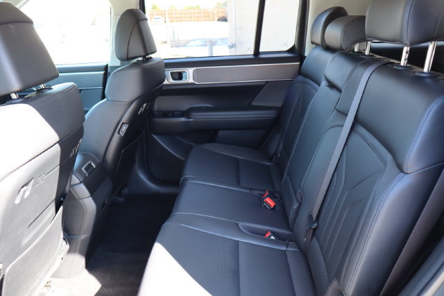 Used 2026 Hyundai Santa Fe SEL FWD image 9