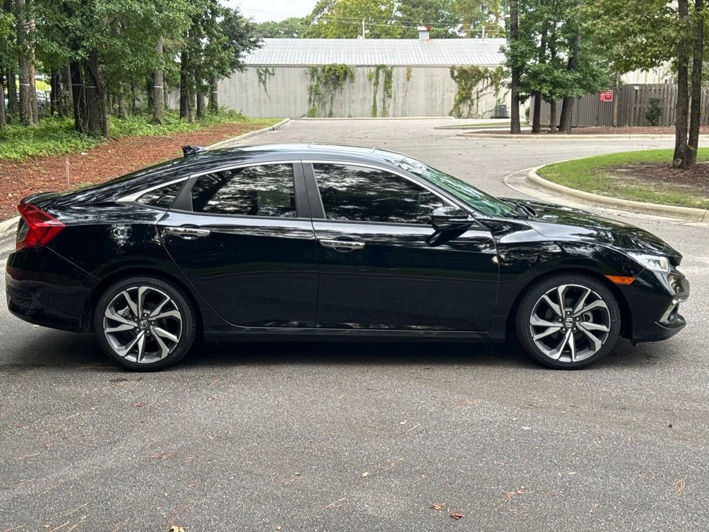 Used 2019 Honda Civic Touring image 8