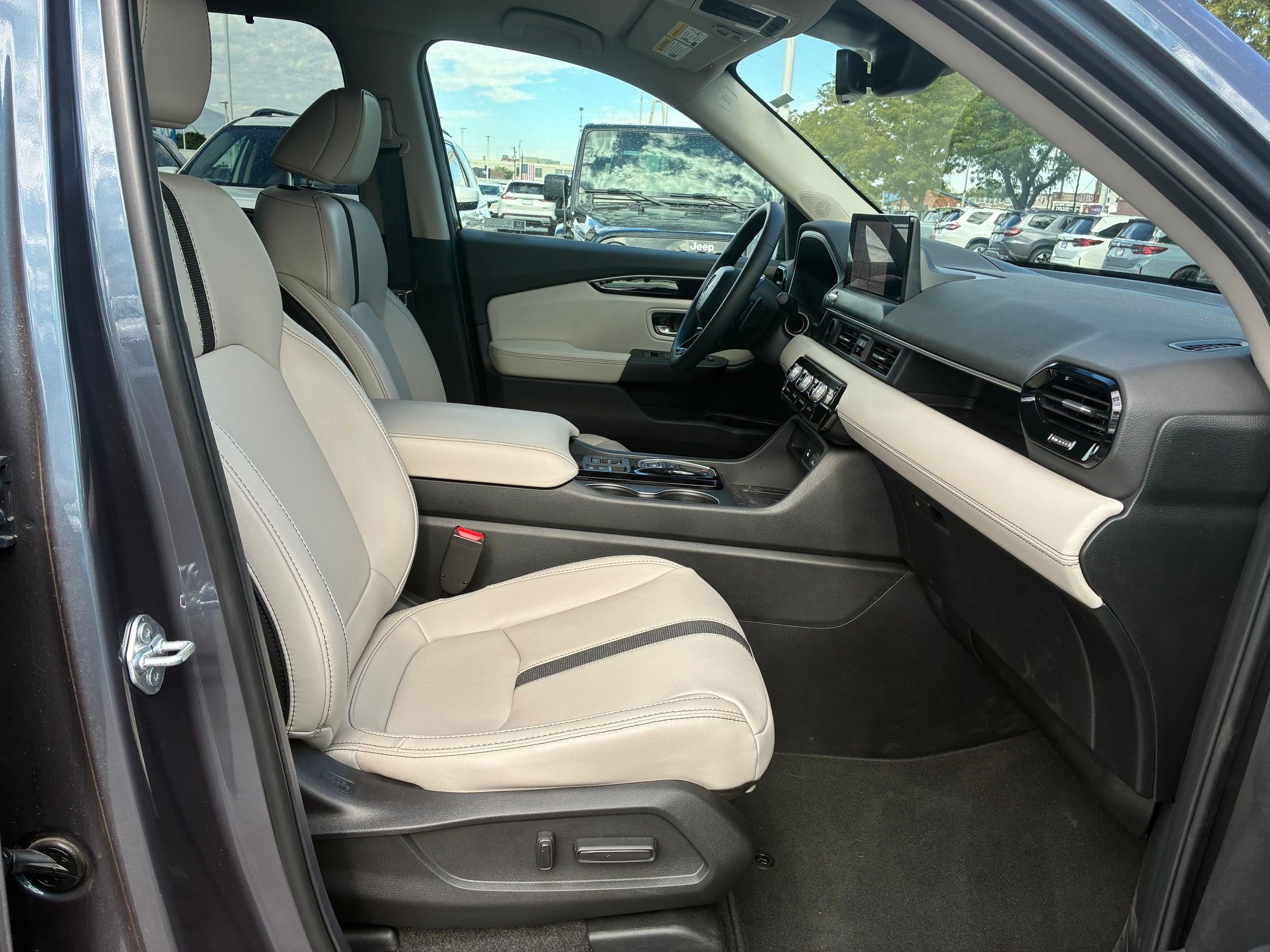 Used 2026 Honda Pilot EX-L image 32