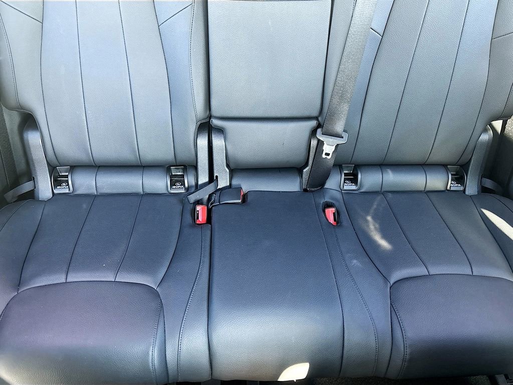 Used 2024 Mercedes-Benz GLB 250 image 19