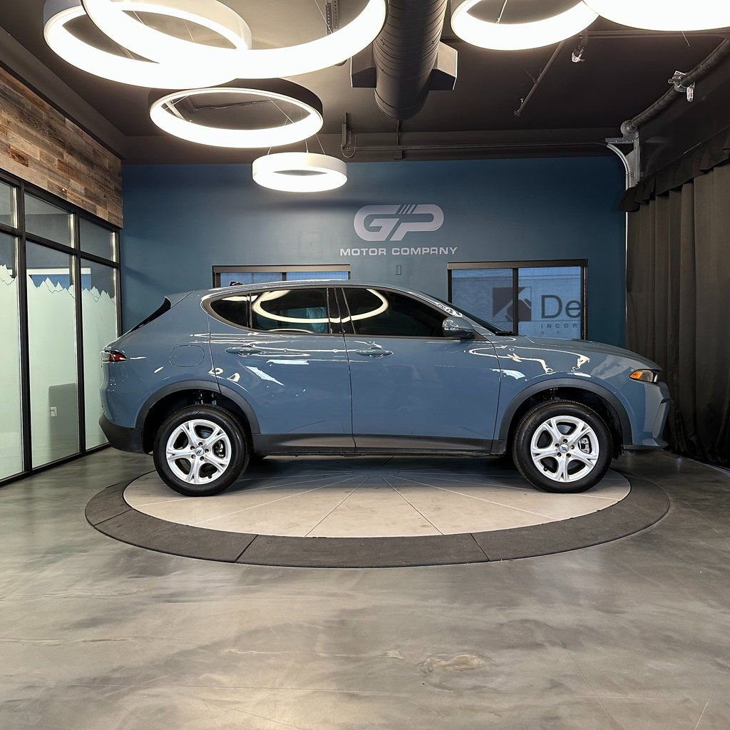 Used 2024 Dodge Hornet GT image 2