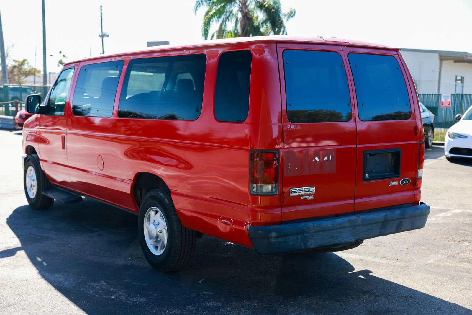 Used 2012 Ford E-350 and Econoline 350 XL image 4