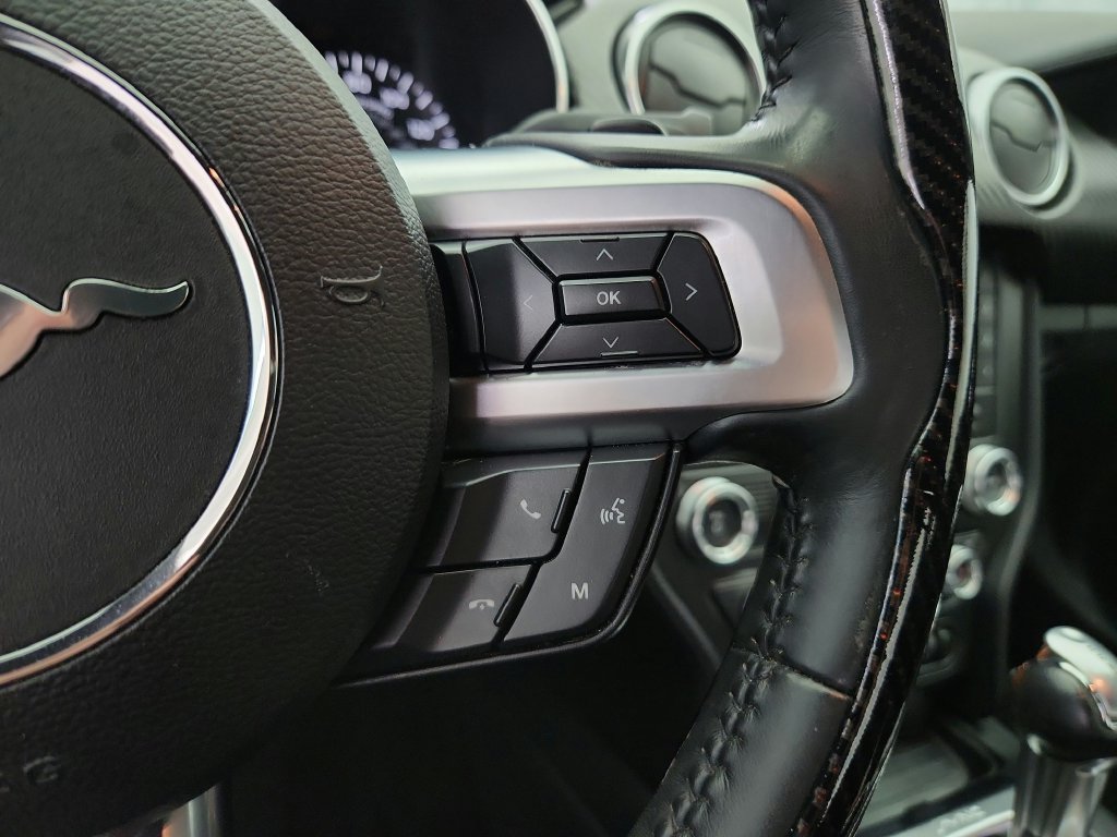 Used 2018 Ford Mustang Coupe RWD image 17