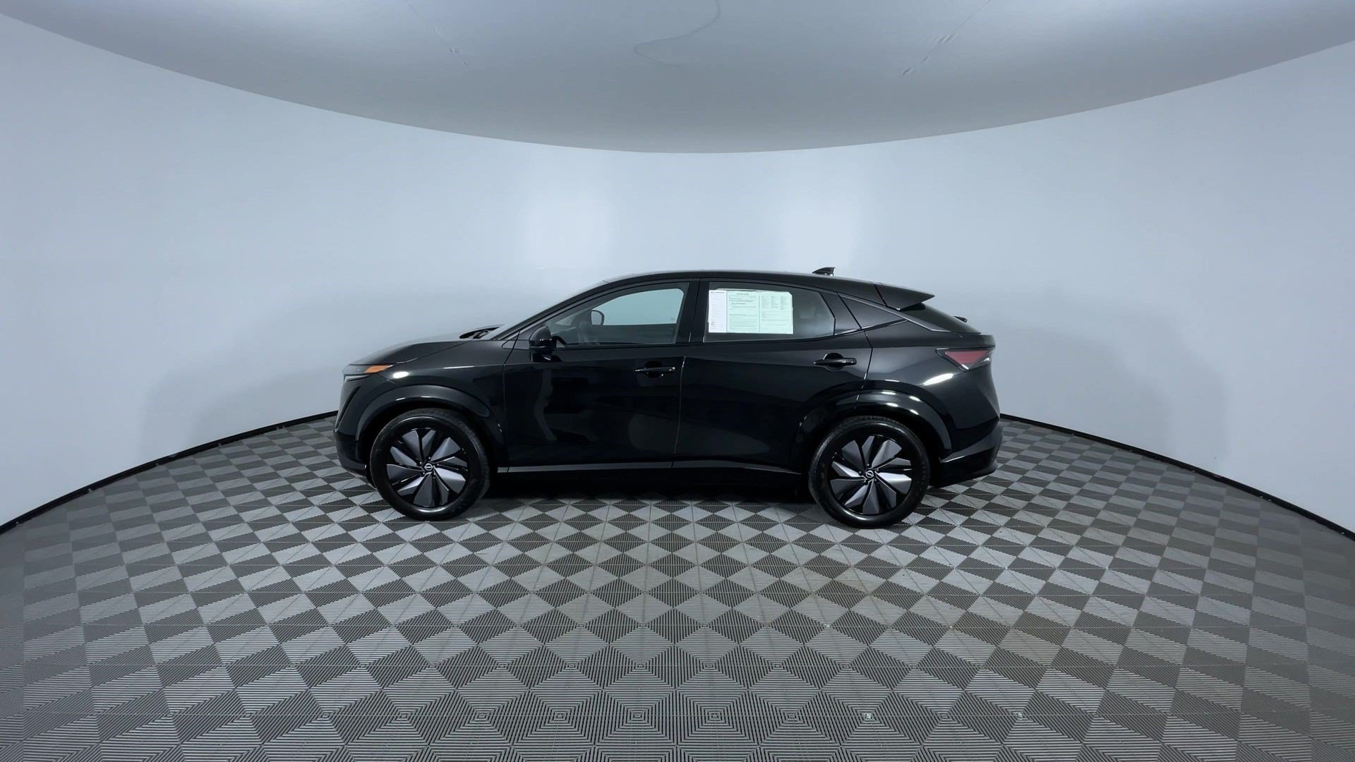 Certified 2024 Nissan Ariya AWD image 5