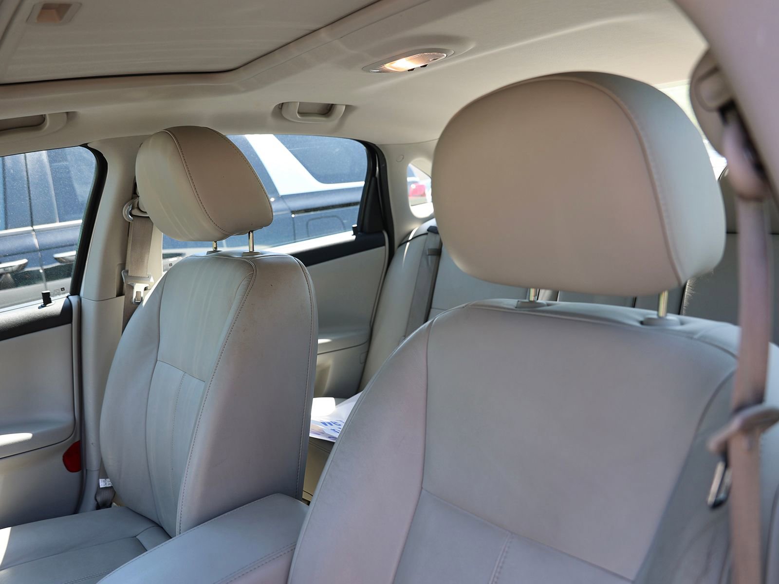 Used 2010 Chevrolet Impala LT w/ Luxury Edition Package FWD image 17