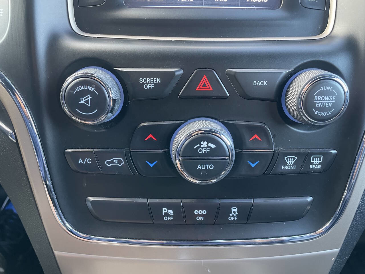 Used 2014 Jeep Grand Cherokee Limited image 19