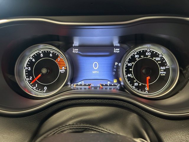 Used 2021 Jeep Cherokee Trailhawk AWD/4WD image 21