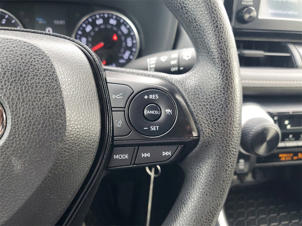 Used 2019 Toyota RAV4 LE image 23