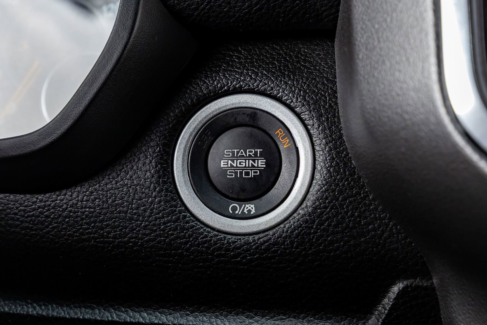 Used 2025 RAM 1500 Laramie w/ Laramie Southwest Edition image 23