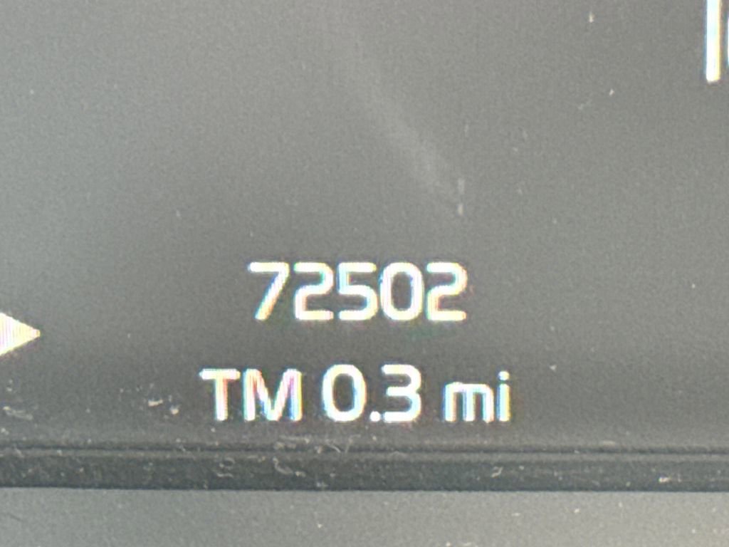 Used 2019 Volvo XC40 T5 Momentum image 20