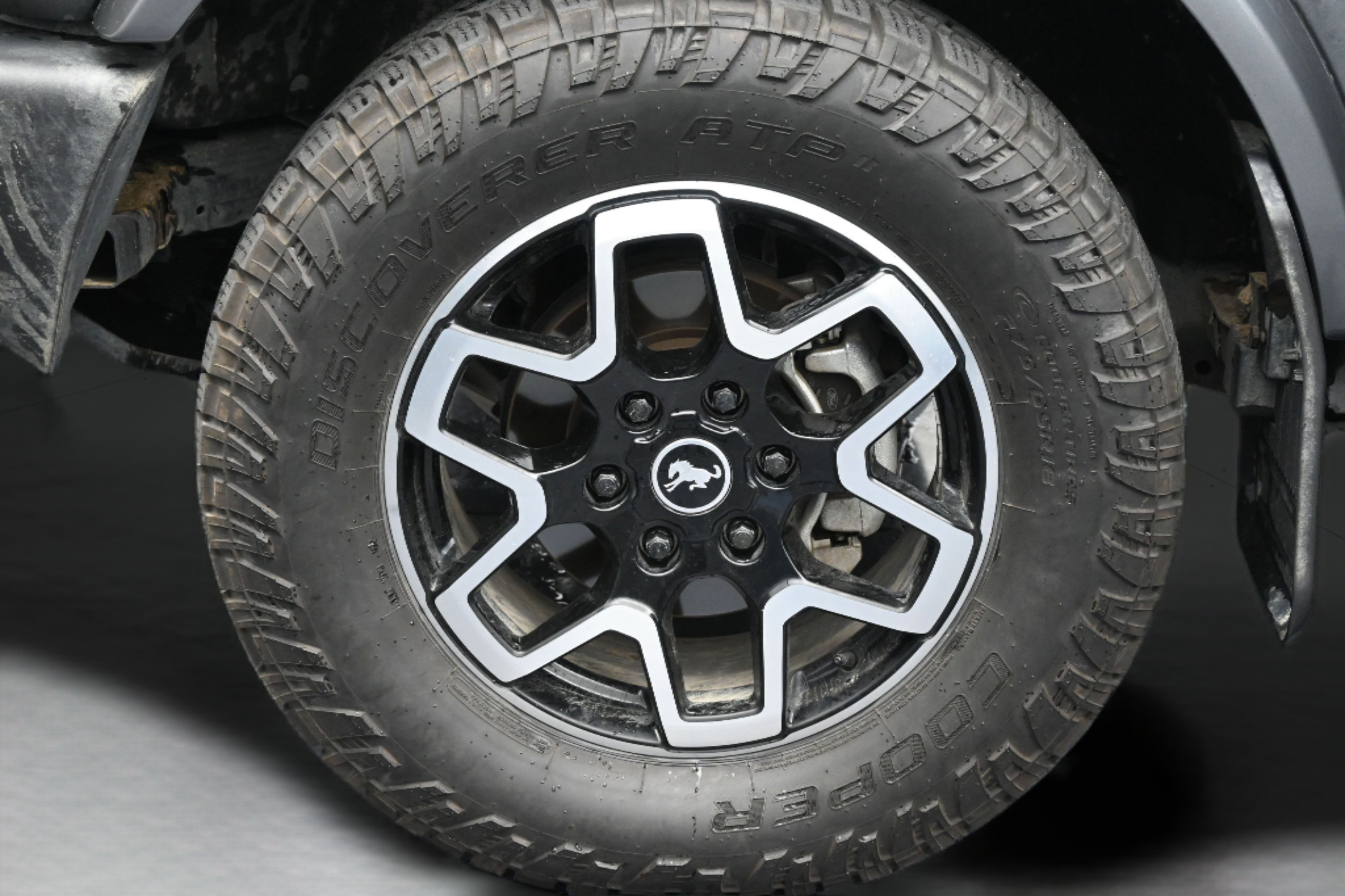 Used 2023 Ford Bronco Outer Banks AWD/4WD image 10