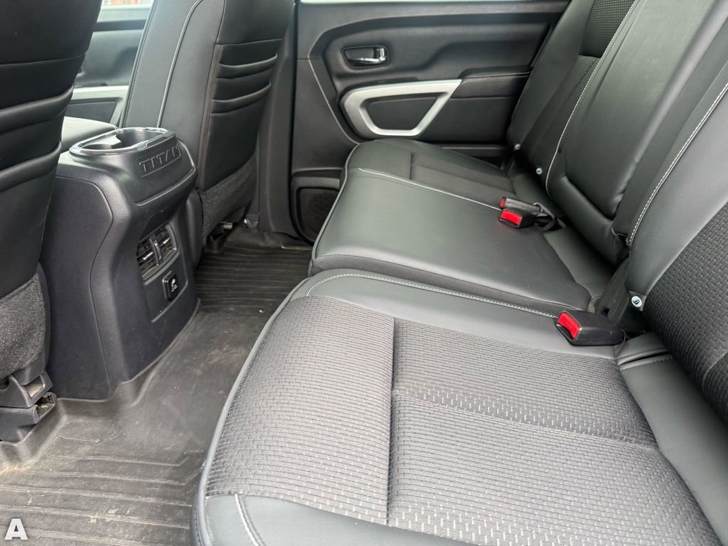 Used 2017 Nissan Titan PRO-4X image 26
