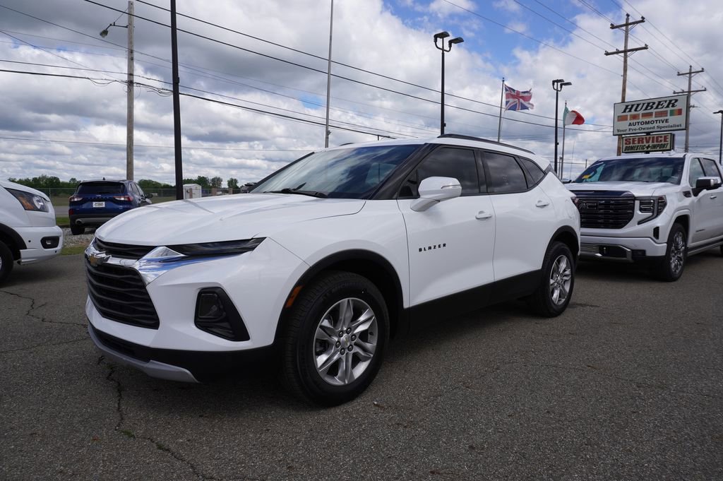 Used 2021 Chevrolet Blazer LT FWD image 1