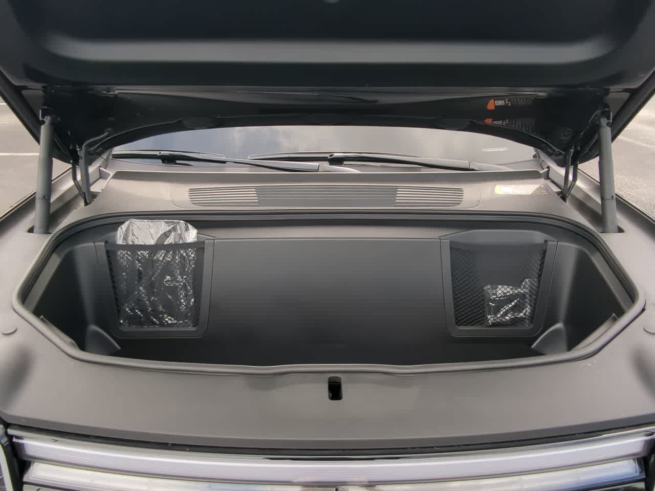 Used 2026 Rivian R1S Premium AWD/4WD image 38