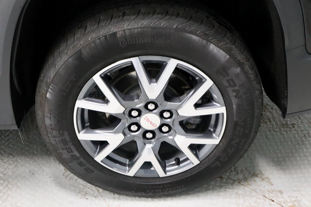 Used 2023 GMC Acadia SLT w/ LPO, Floor Liner Package image 21