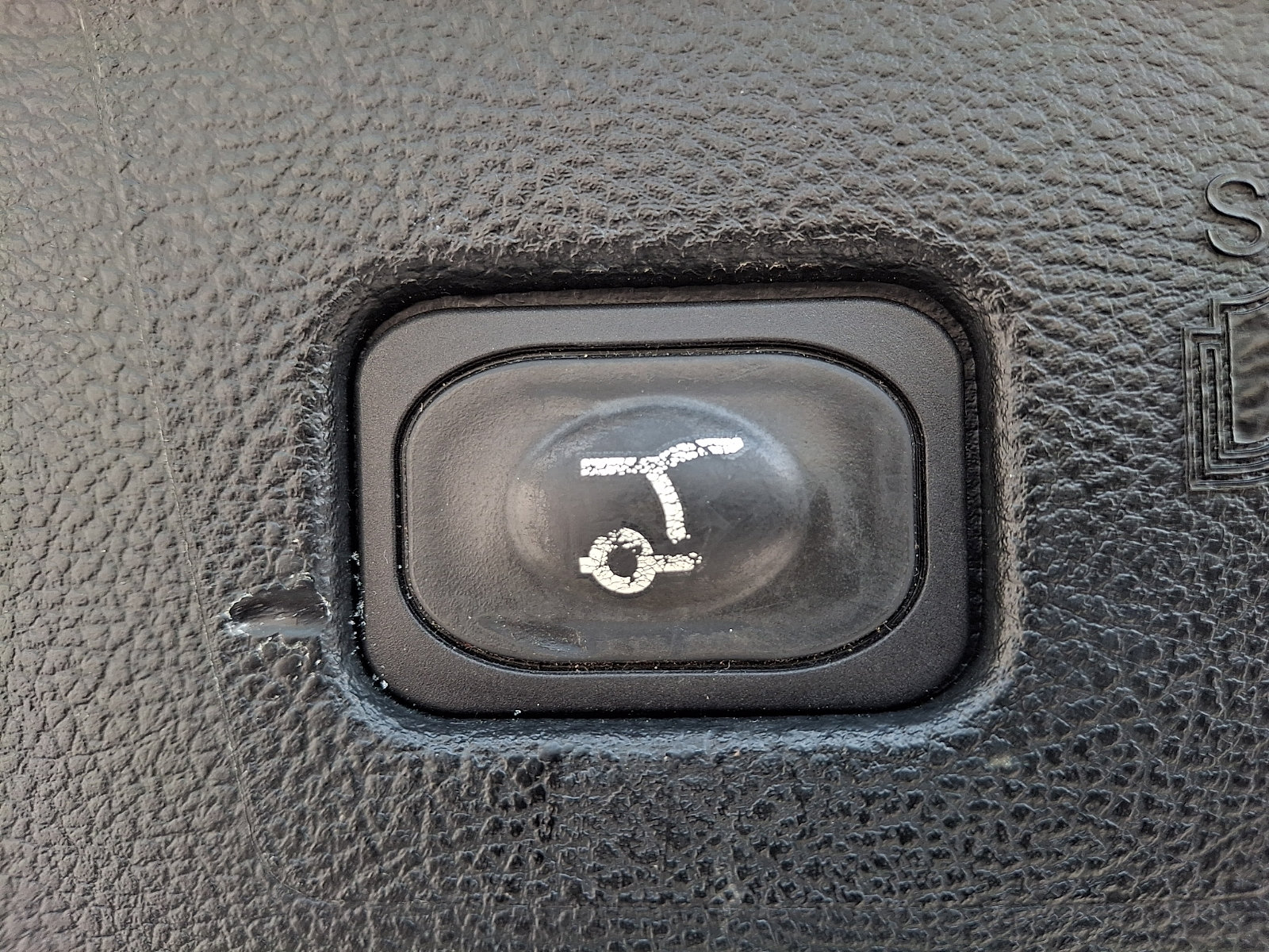 Used 2022 Ford Edge Titanium w/ Equipment Group 301A AWD/4WD image 32