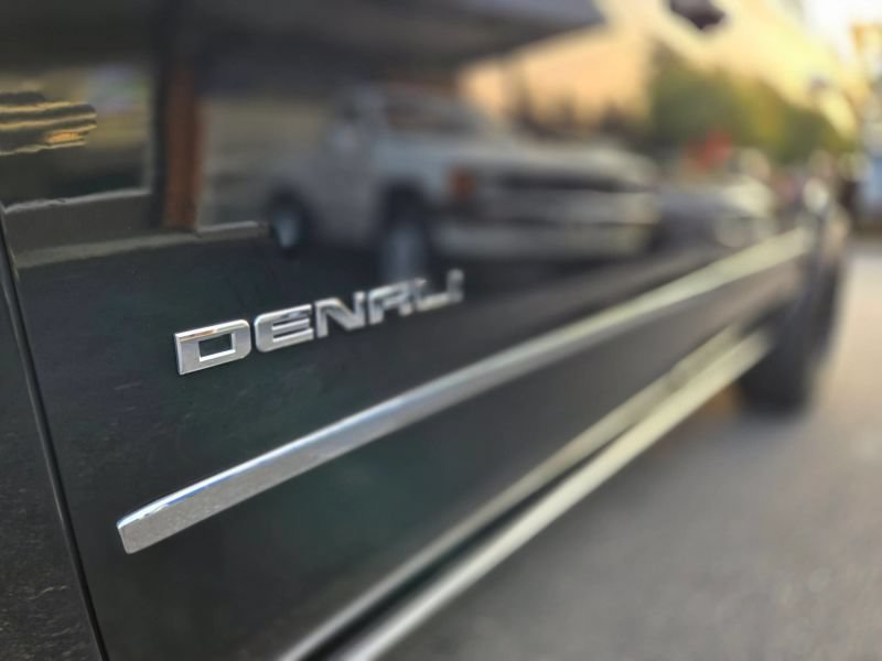 Used 2018 GMC Yukon XL Denali w/ Denali Ultimate Package AWD/4WD image 74